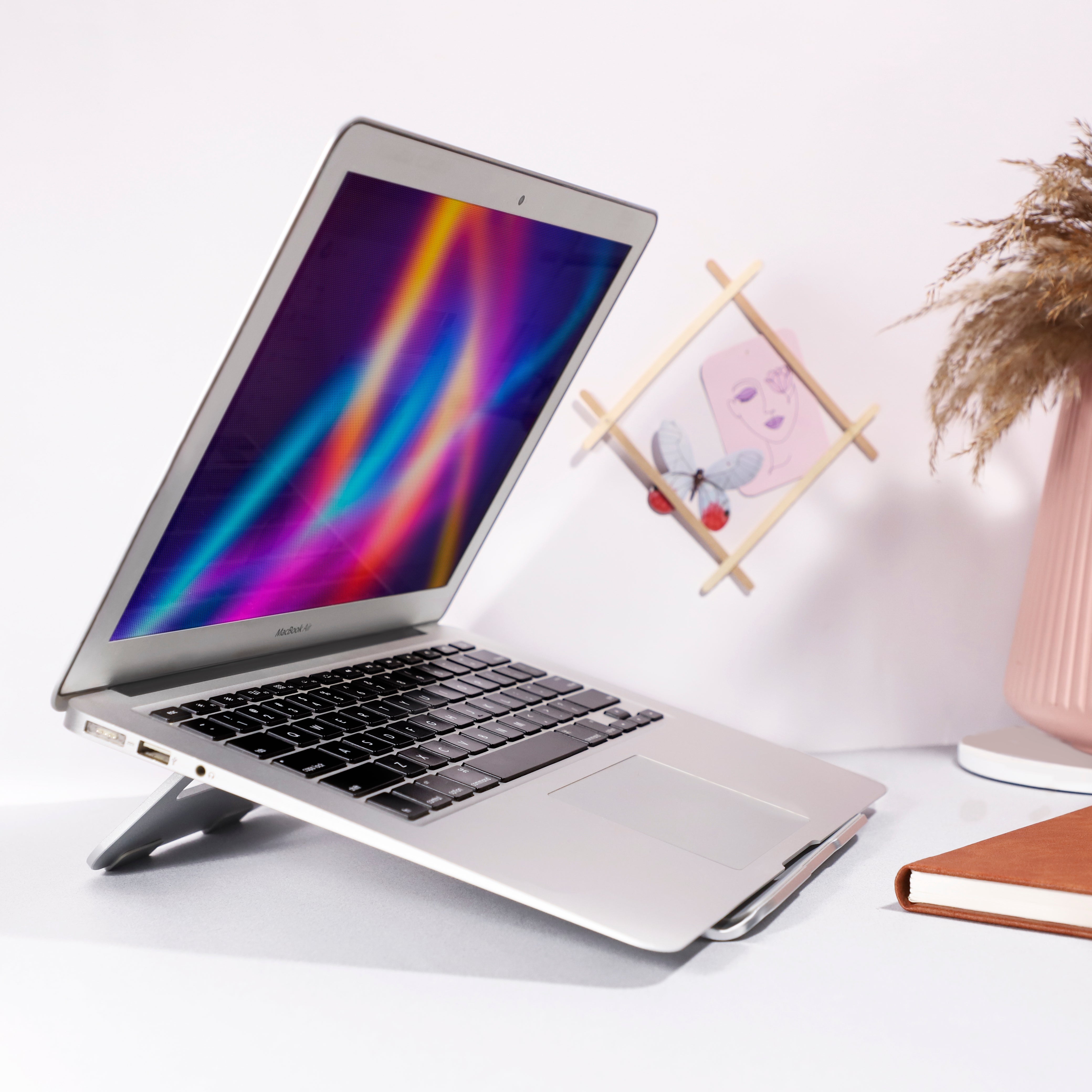 Top 4 Advantages of Ergonomic Laptop Stands You Must Know