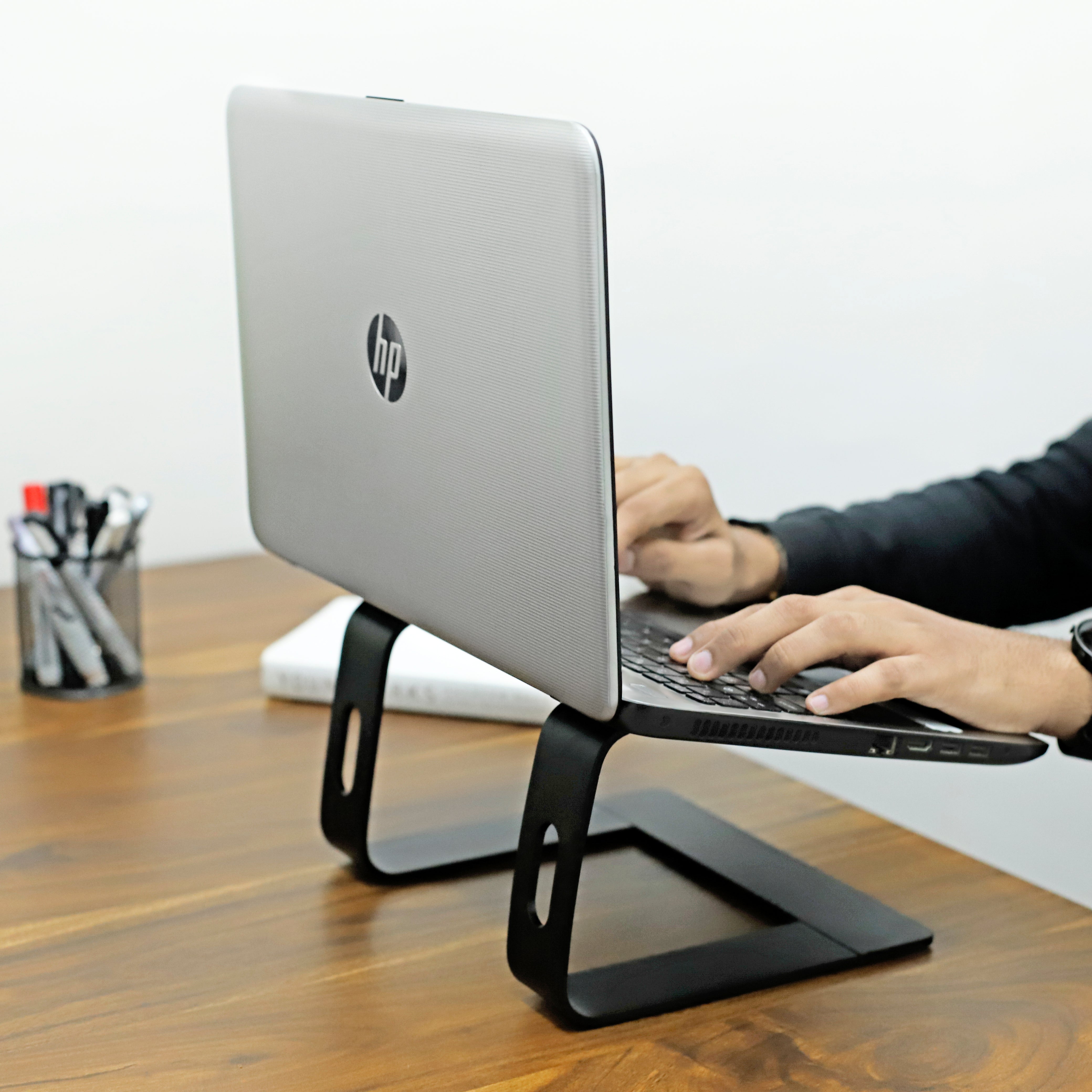 The 8 Most Important Reasons to Use a Laptop Stand